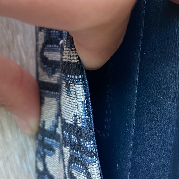 Christian Dior Authentic iPhone 11pro case - Picture 7 of 7